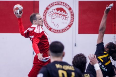 Live : Ολυμπιακός – ΑΕΚ (3ος τελικός χάντμπολ)