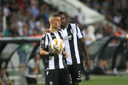 ΠΑΟΚ : Ο συγκινητικός αποχαιρετισμός Πέλκα σε Βαρέλα και Σάκχοφ