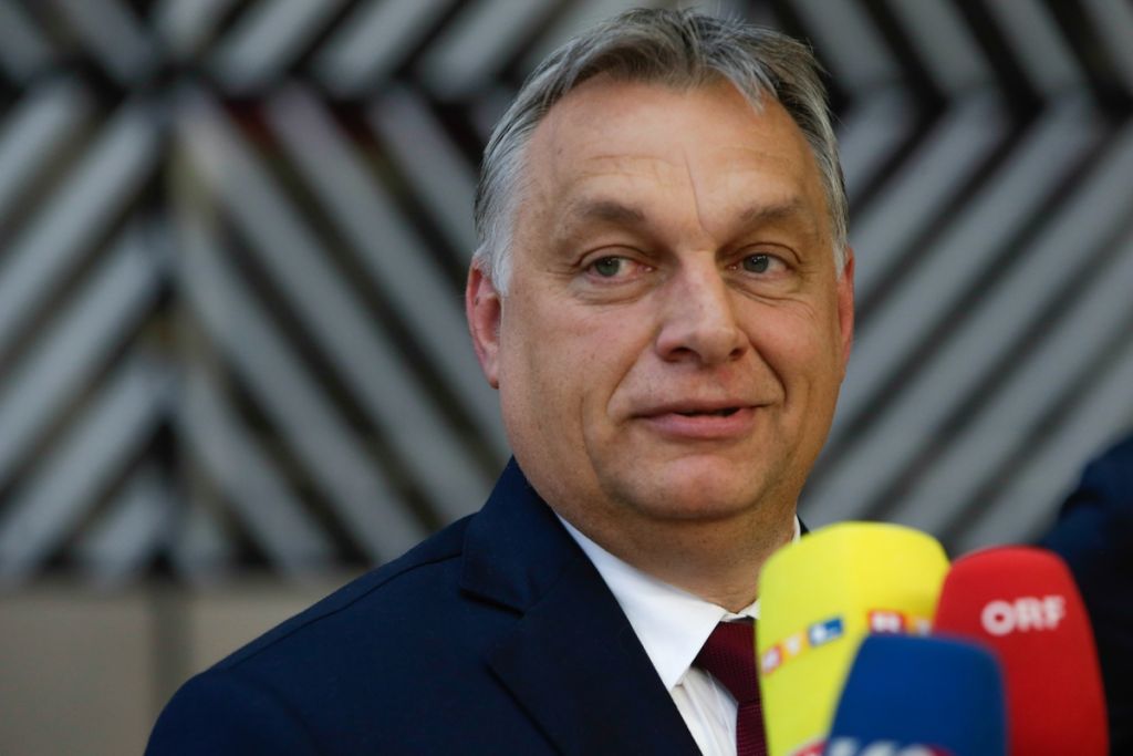 Σαρωτική νίκη του Βίκτορ Ορμπάν στην Ουγγαρία