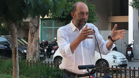 Εκλογές 2019: Ψήφισε ο υποψήφιος δήμαρχος Πειραιά Νίκος Μπελαβίλας