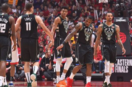 Ηττήθηκε αλλά έγραψε Ιστορία ο Αντετοκούνμπο