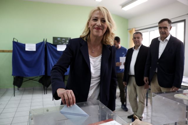 Eπίθεση της Ελένης Λουκά στη Ρένα Δούρου