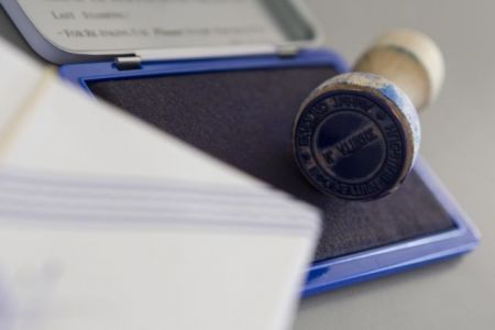 Θεσσαλονίκη: Καταγγελίες για κλοπή σφραγίδων δικαστικών αντιπροσώπων