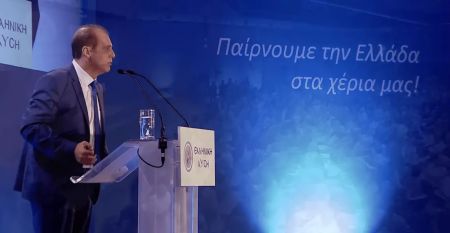 Κυριάκος Βελόπουλος: O ακροδεξιός που πωλούσε επιστολές του Ιησού και κρέμες… μπαίνει Ευρωβουλή