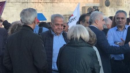 Η βόλτα των αρχηγών ΕΛ.ΑΣ-Λιμενικού στη συγκέντρωση ΣΥΡΙΖΑ – Οι 12 «μαύρες τρύπες»