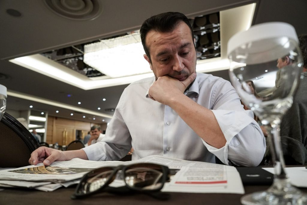 Προεκλογικά μαγειρέματα για διορισμούς «ημετέρων» διευθυντών στο υπουργείο Παππά