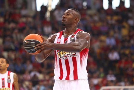 Ολυμπιακός : Ένας φίλος ήρθε απόψε απ΄τα παλιά