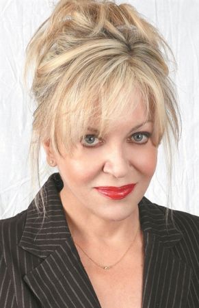 Οταν ο κόσμος καίγεται, οφείλεις να είσαι μαζί του, όχι σε κότερα…