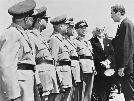 Αλήθειες και μύθοι για την οικογένεια Τσίπρα