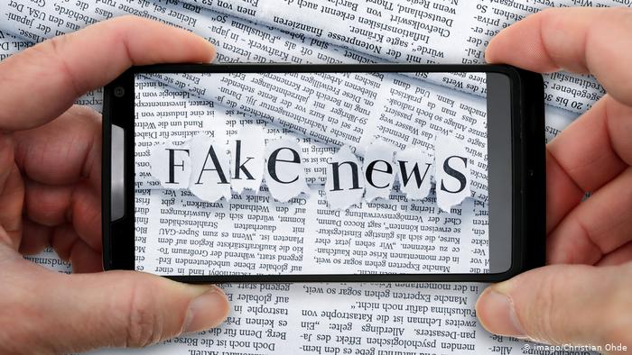 Deutsche Welle: Ένα ειδησεογραφικό Facebook με μία νότα… Wikipedia