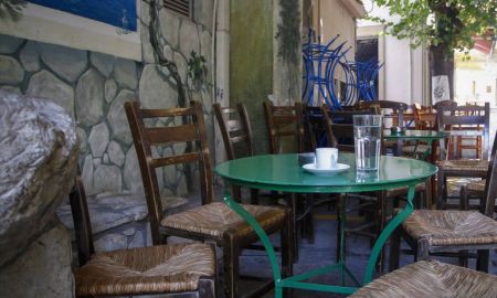 Κατάπιαν σε μια νύχτα τη μείωση ΦΠΑ