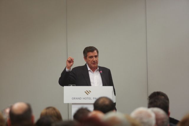 Καμίνης: Δεν κρίνονται όλα από την αποχώρηση Βενιζέλου