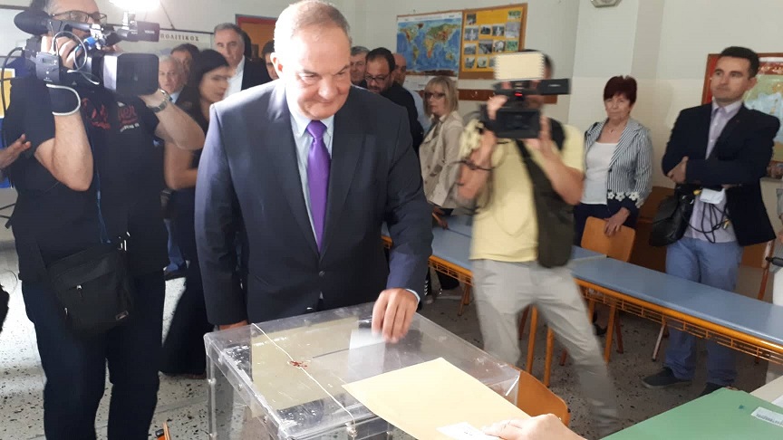 Εκλογές 2019: Ασκησε το εκλογικό του δικαίωμα ο Κώστας Καραμανλής
