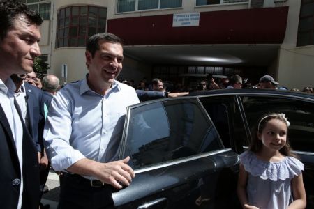 Χειροκρότησαν τον Τσίπρα στην Κυψέλη