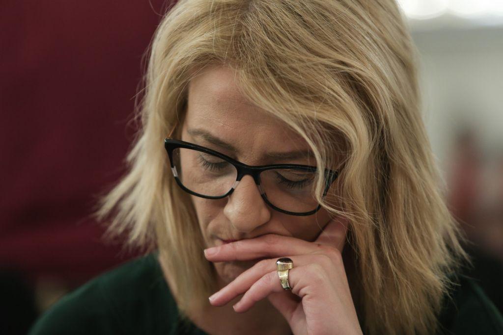 Συντριβή Δούρου : Πλήρωσε τα τραγικά λάθη σε Μάνδρα και Μάτι