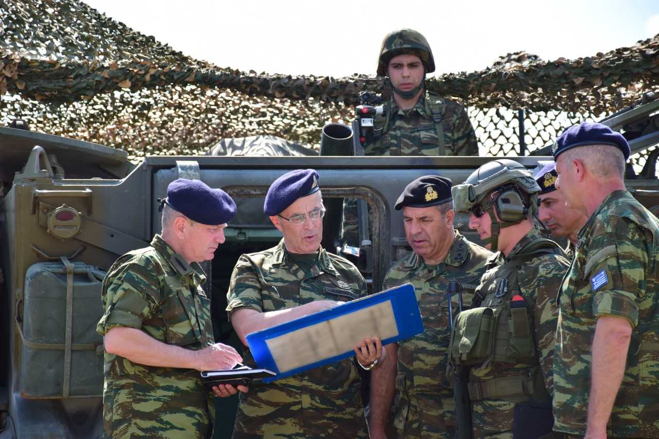 Ο αρχηγός ΓΕΣ έδωσε εντολή για εκπαίδευση σε πραγματικές συνθήκες μάχης