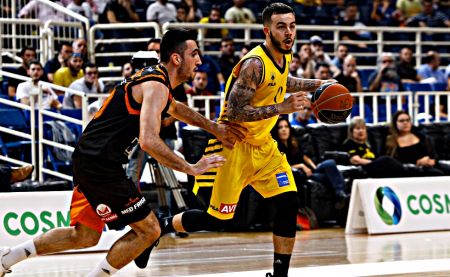 Η ΑΕΚ διέλυσε τον Προμηθέα