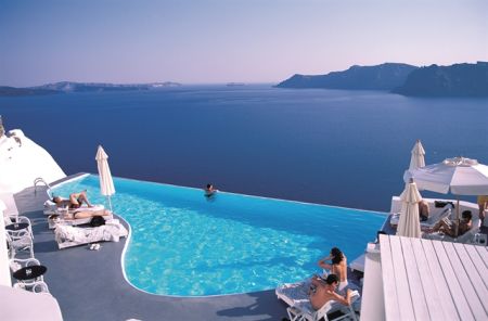 Καιρός για αλλαγή και αυτοπεποίθηση στον τουρισμό