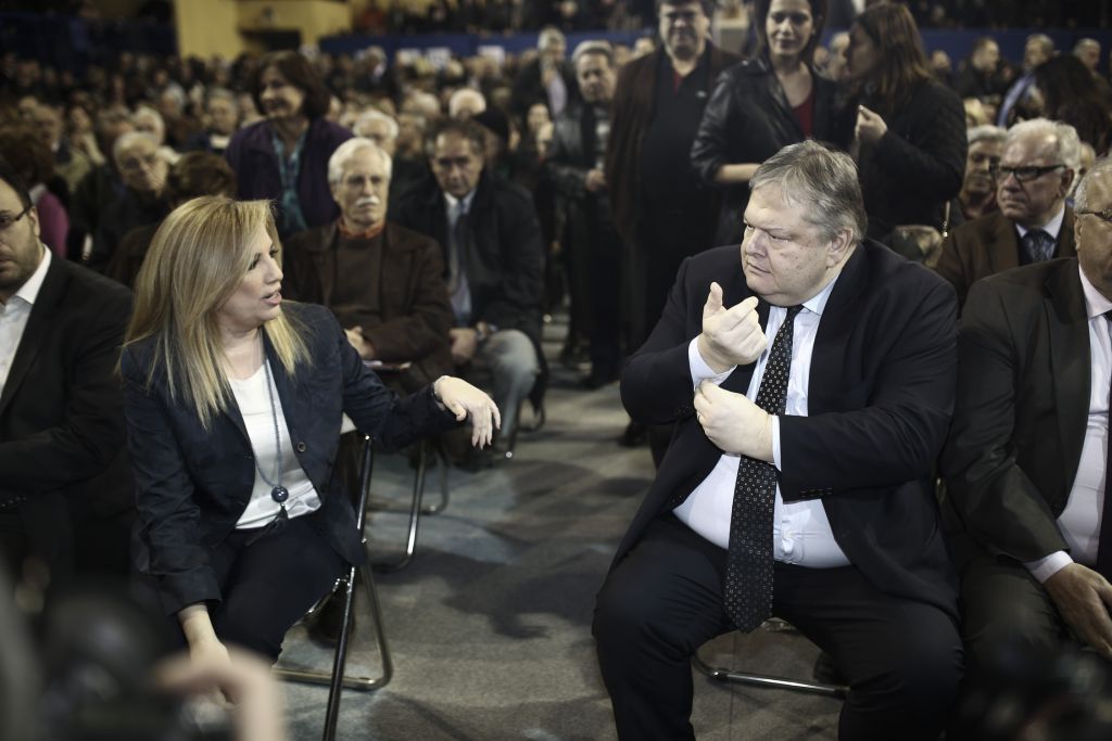 ΚΙΝΑΛ: Η ρήξη Γεννηματά – Βενιζέλου και οι εσωκομματικές αναταράξεις στην συνεδρίαση της ΚΟ