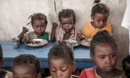 Σοκ! Νεκρό ένα στα τρία παιδιά στην Αφρική λόγω πείνας