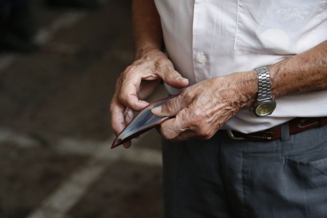 Διευκρινίσεις για την καταβολή σύνταξης σε οφειλέτες ασφαλιστικών εισφορών