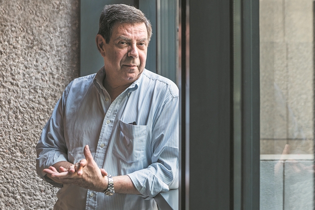 Κώστας Κωστής: «Νομίζουμε ότι γλιτώσαμε από την καταστροφή»