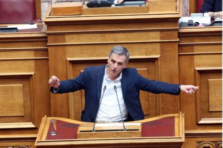 Επίθεση Τσακαλώτου σε ΚΚΕ-ΚΙΝΑΛ : Εσείς ανεβάσατε τα ποσοστά της ΝΔ