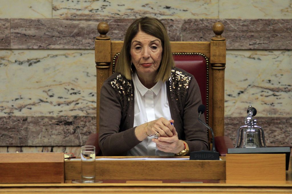 Το Twitter τρολάρει την Τασία – «Η αξιοκρατία να παει να… λιαστεί»