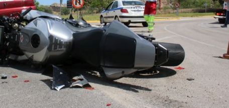 Μοτοσικλετιστής βρήκε τραγικό θάνατο στην άσφαλτο – Σκληρές εικόνες