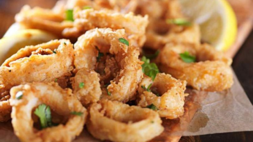 Γιατί τα καλαμάρια στη Μύκονο κοστίζουν 600 ευρώ – Τι απαντά ο εστιάτορας