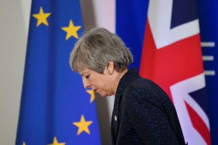 Βρετανία : Εν αναμονή της παραίτησης της Μέι
