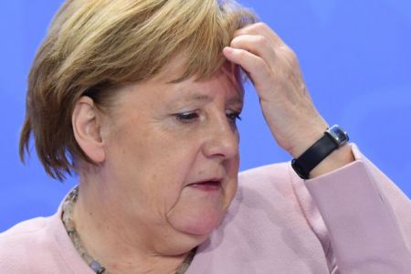 Μέρκελ: Κόκκινο στις ενταξιακές διαπραγματεύσεις της ΕΕ με τη Β. Μακεδονία