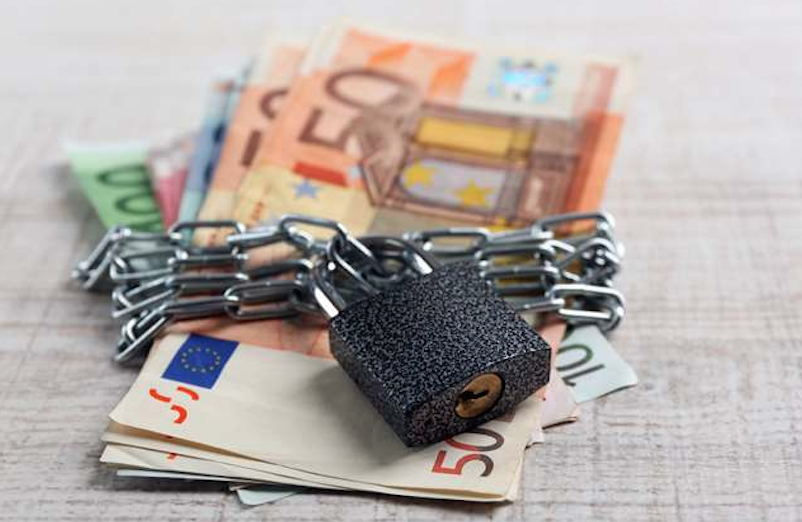 Δημοσιοποιείται λίστα με οφειλέτες της εφορίας