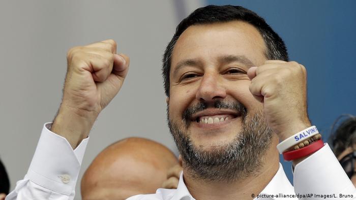 Ομόλογο «εσωτερικής χρήσης» θέλει ο Σαλβίνι