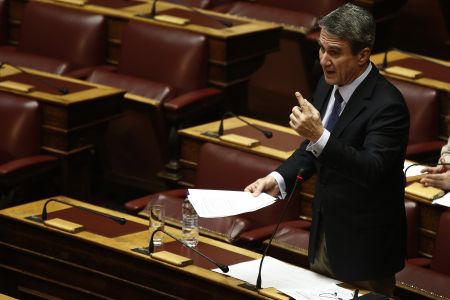 Λοβέρδος : Ο ΣΥΡΙΖΑ είναι το πιο πελατειακό κόμμα σε επίπεδο πλιάτσικου μετά τη μεταπολίτευση