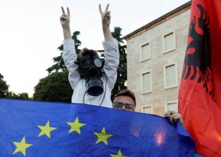 Αλβανία: Πρωθυπουργός εναντίον Προέδρου