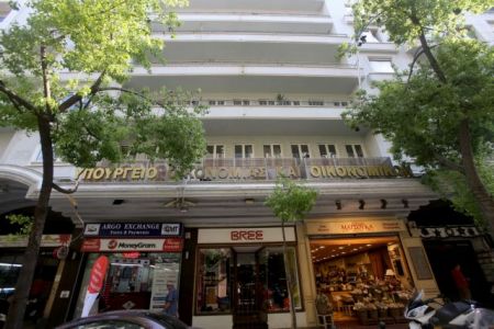 SYRIZA’s 17 taxes that broke the back of the middle class