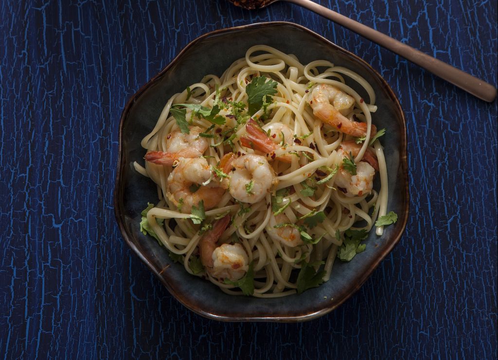 Λιγκουίνι με γαρίδες, λάιμ και κόλιαντρο