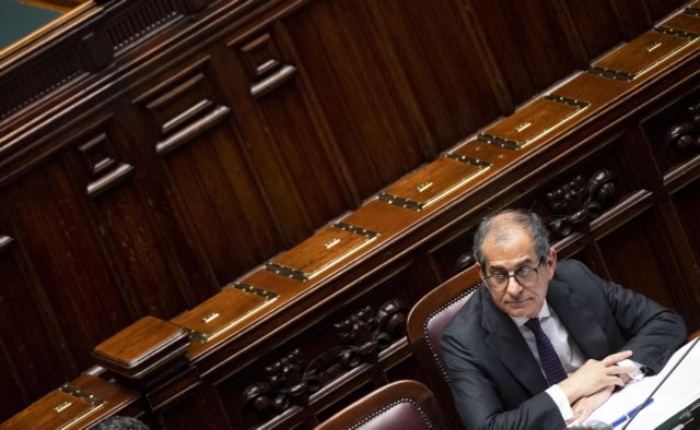 Ιταλία : Ο Τρία ζητά μείωση του δημόσιου χρέους