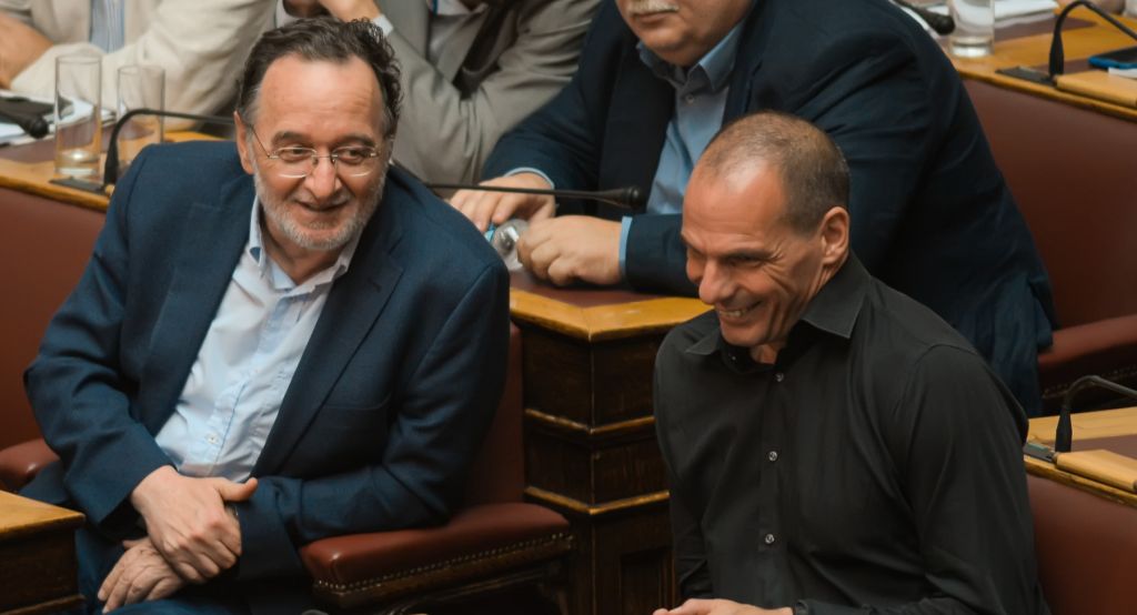 Σφοδρή σύγκρουση Λαφαζάνη με Βαρουφάκη