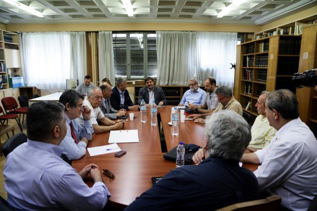 Ξανθός: Δεν είναι νόμιμο να πληρώνει ο ασθενής τις εξετάσεις του