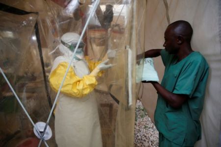 Επιδημία Έμπολα: Συγκαλείται ο ΠΟΥ