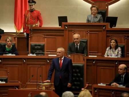 Αλβανία: Ο Μέτα θέλει άλλη ημερομηνία για τις δημοτικές εκλογές