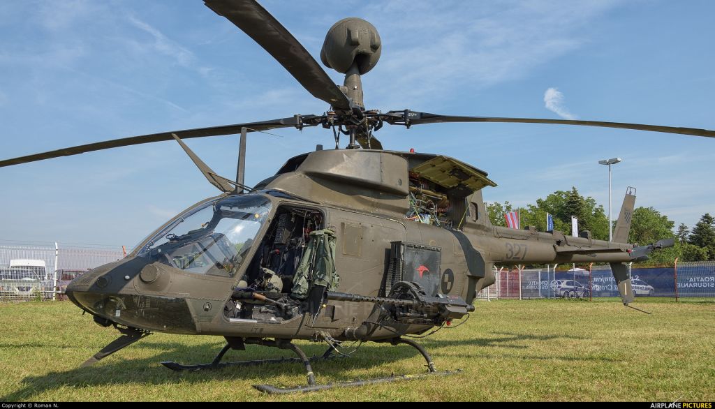 American message with 70 helicopters for Greece