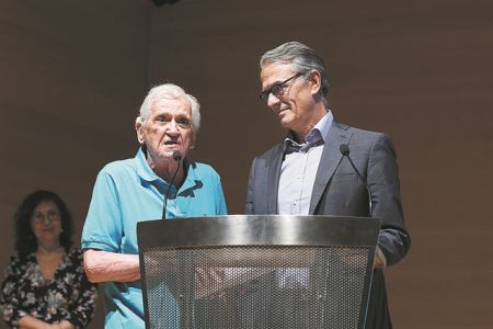 Η εποχή των βραβείων