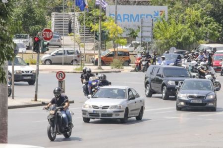 ΑΧΕΠΑ: Έρευνες της Αντιτρομοκρατικής στα σπίτια των συλληφθέντων για τη ληστεία
