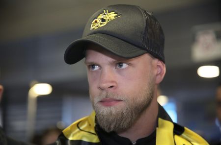 Η ΑΙΚ υποδέχτηκε… με «γαλλικά» τον Σούντγκρεν μετά την υπογραφή στον Άρη