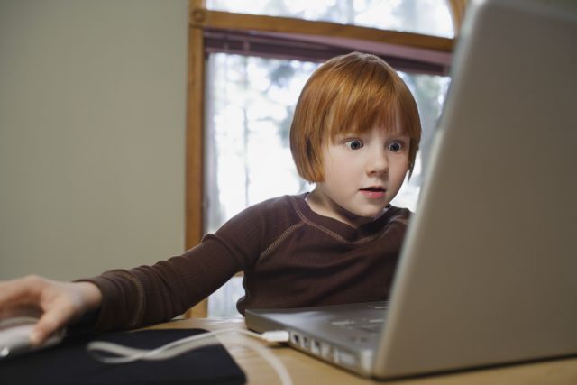 Έρευνα: Τα παιδιά γίνονται ενεργοί επισκέπτες ιστοσελίδων ηλεκτρονικού εμπορίου