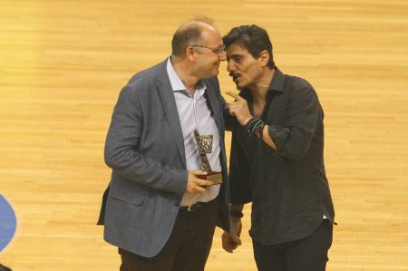 Παναθηναϊκός – Προμηθέας : Ο Γιαννακόπουλος τίμησε τον Λιόλιο