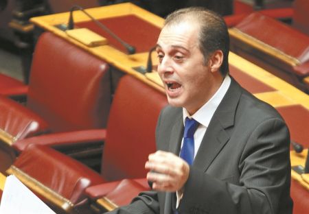 Αρπάχτηκαν on air Βελόπουλος- Στάη : Αποχώρησε ο ευρωβουλευτής